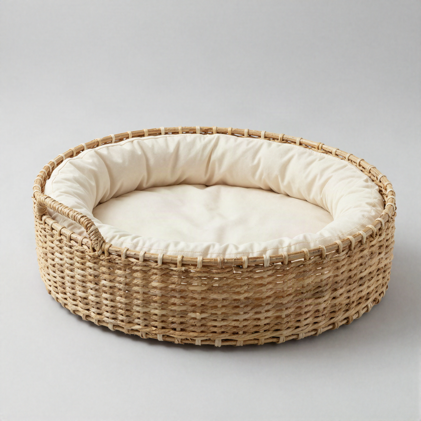 Round Woven Basket Bed